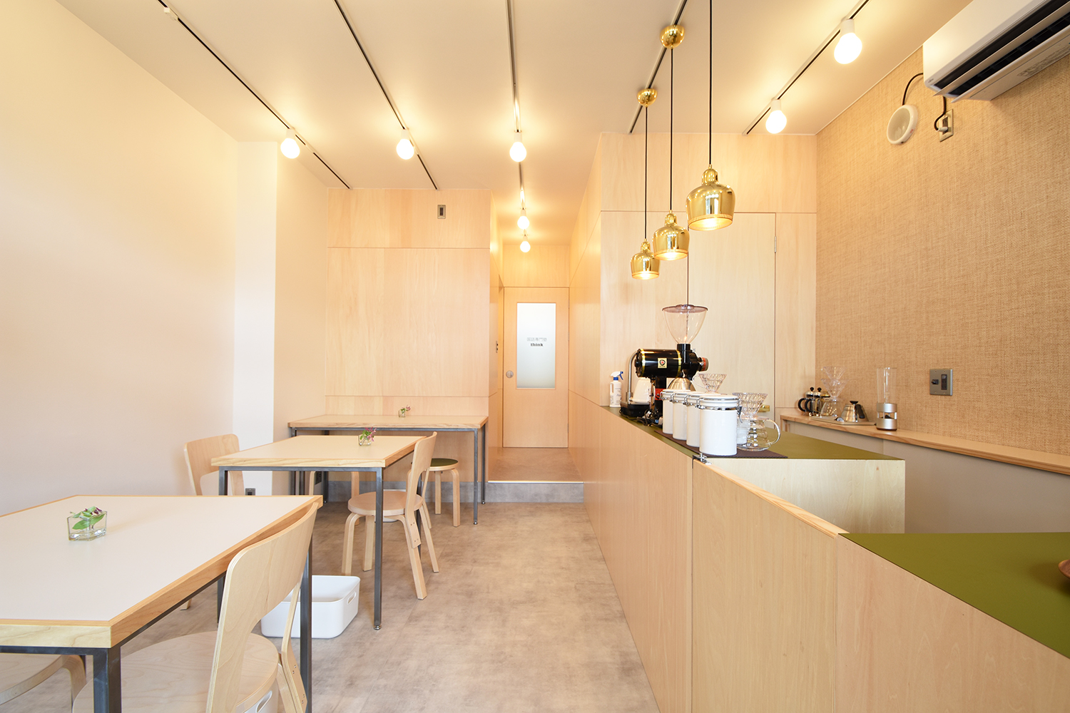 THINK coffee and snacks／国語専門塾think