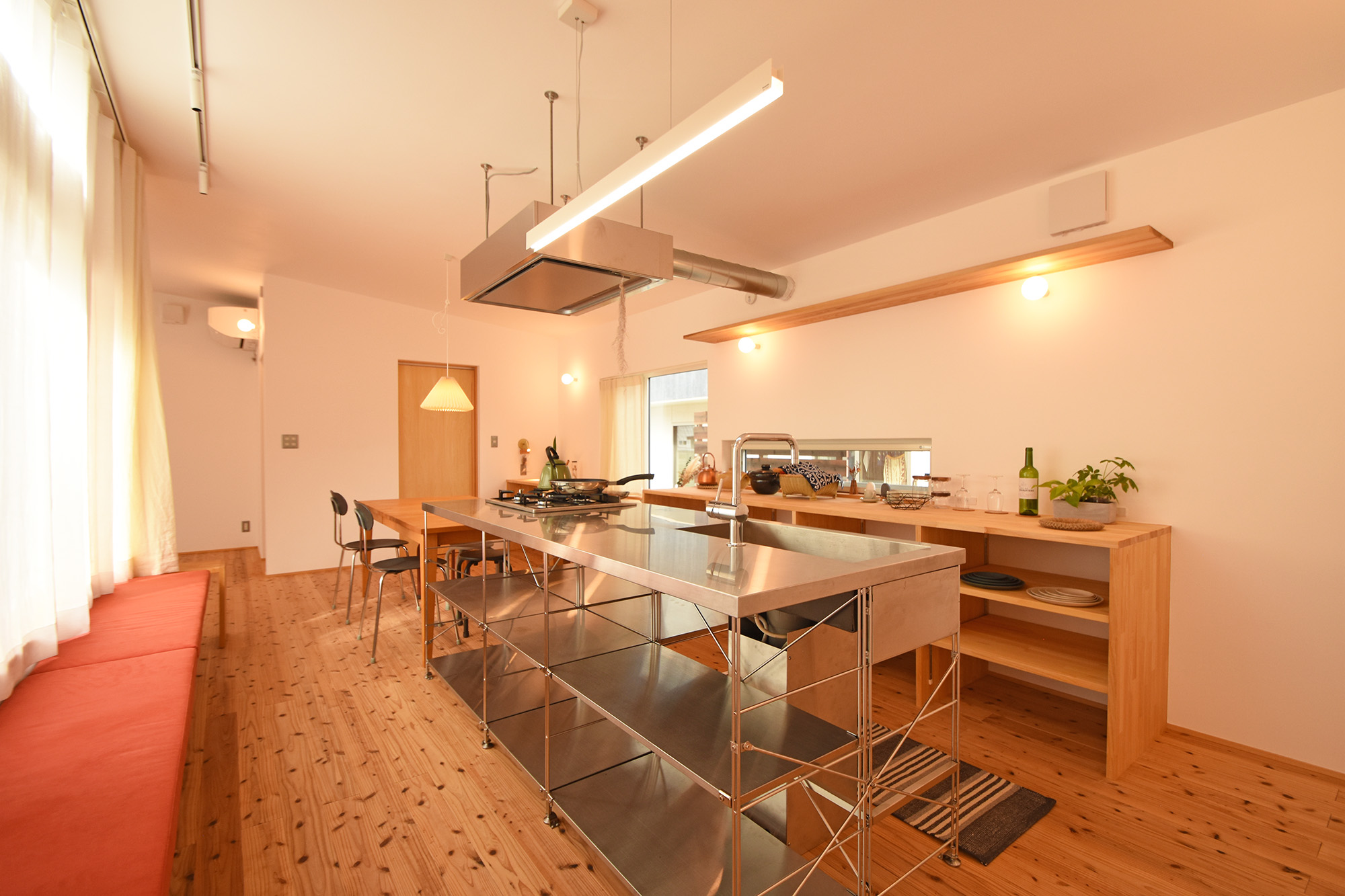 四季を愉しむ中庭を持つ平屋